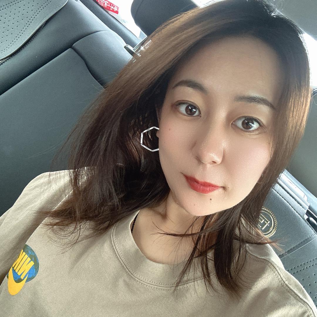 沈阳浑南初贰服饰（女装）