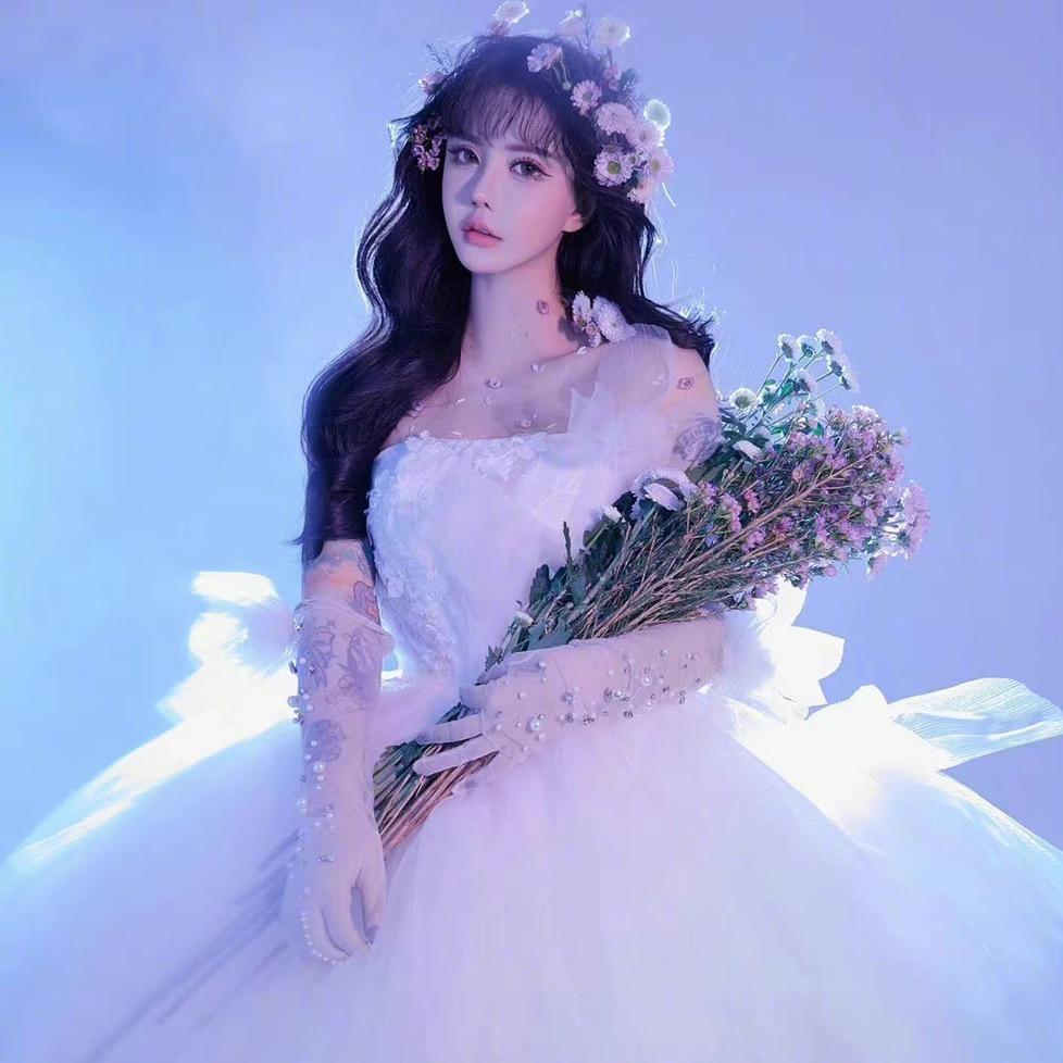 星星夹在书页中、