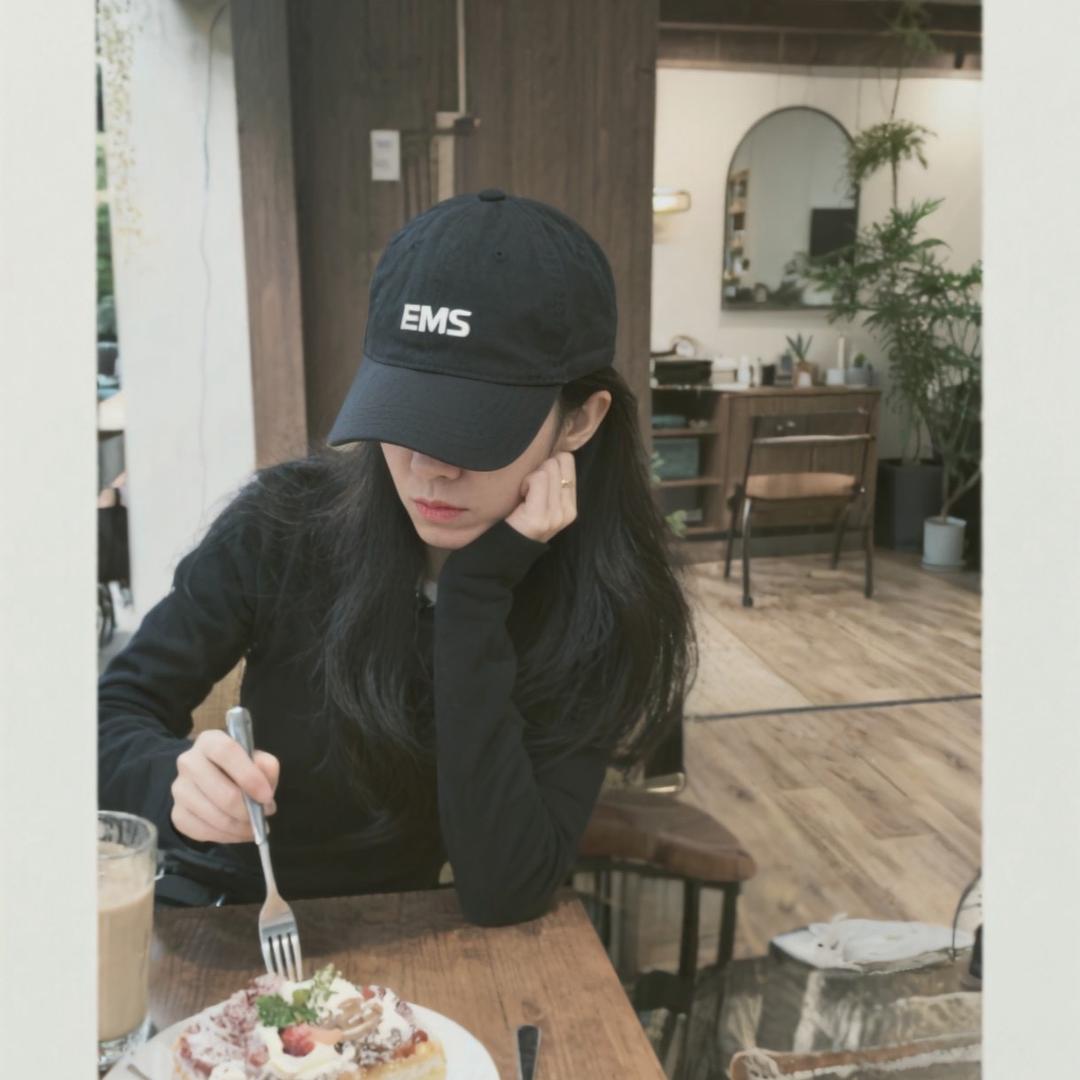 ˋ ♡ ˎ