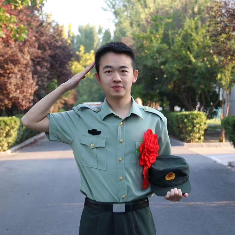 李清龙（军创招人中