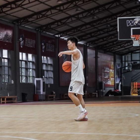 锋巢体育-周克平🏀