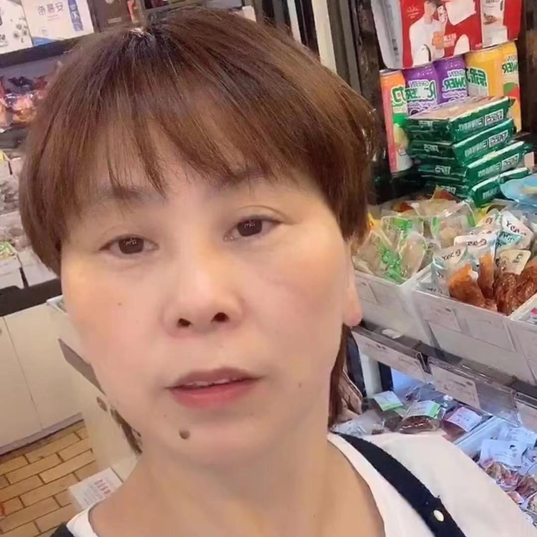 张华瓜子休闲食品水果超市