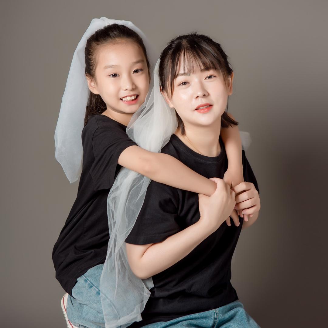 微微@