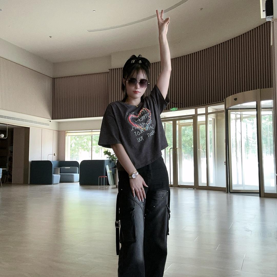 熊熊苗族服装设计