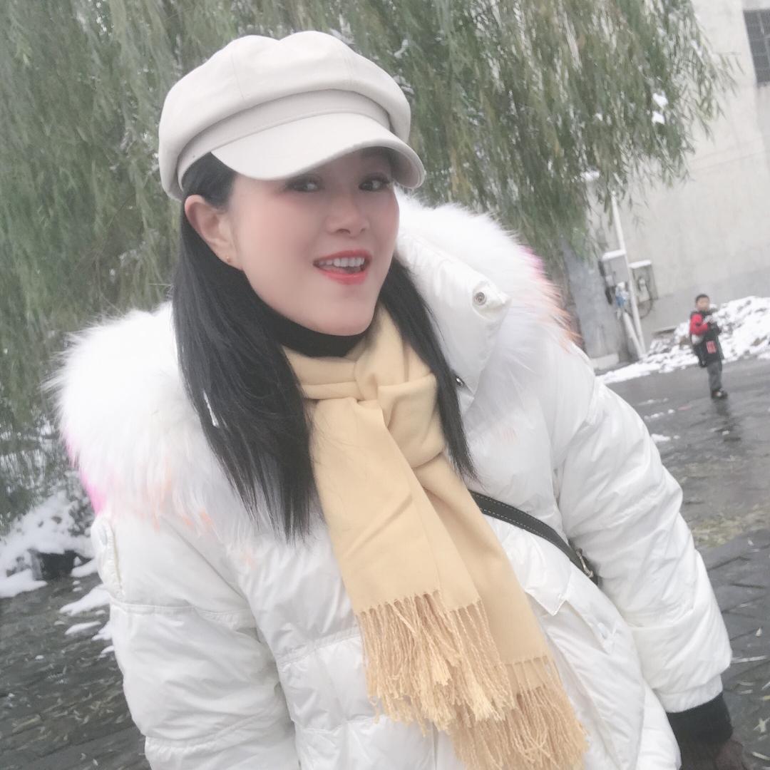 胡依萍