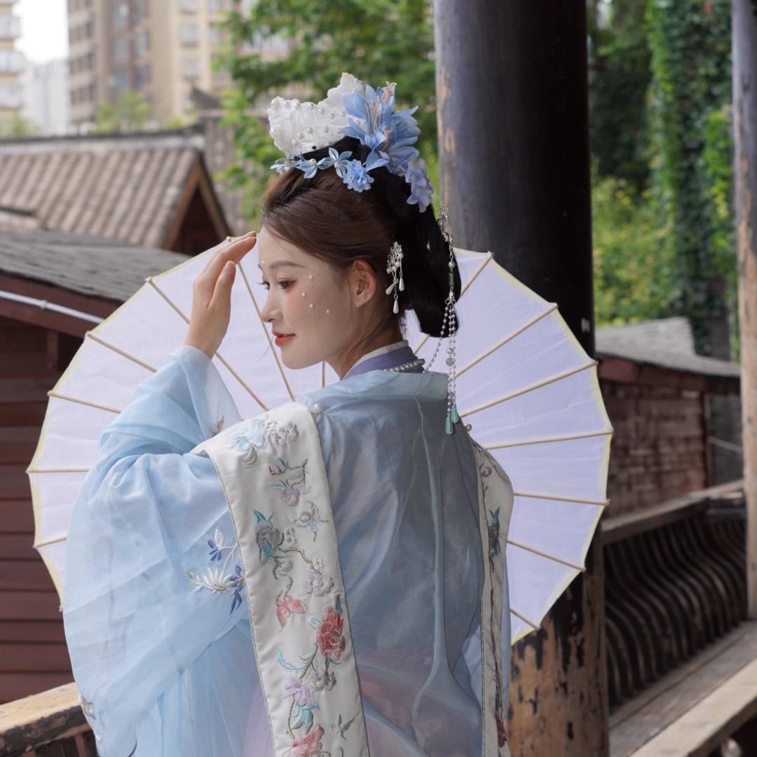是小小吖 🌻