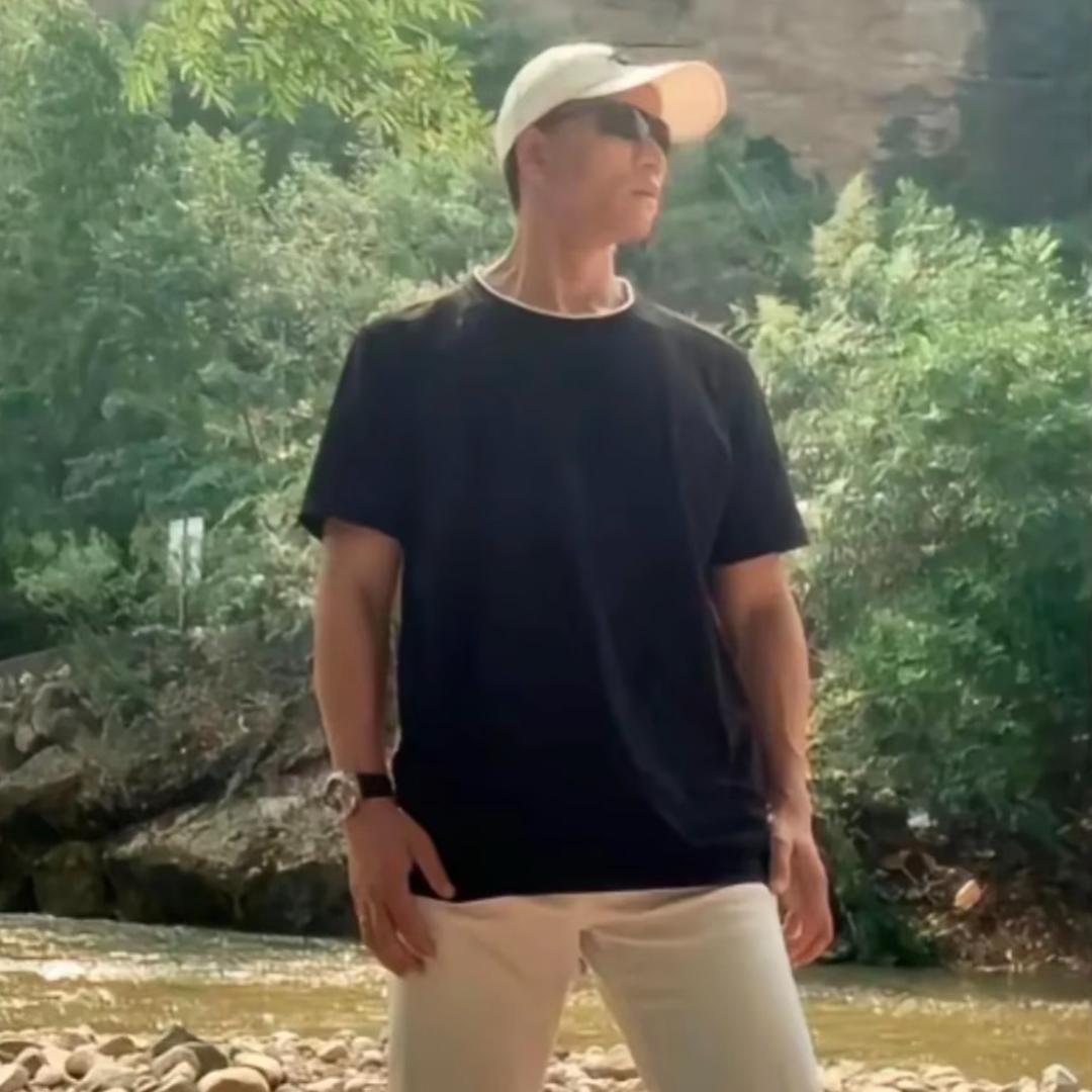 骑着大爷到处溜达