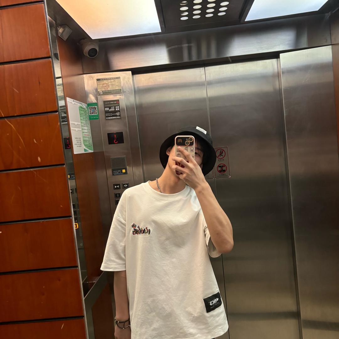 陈十三.