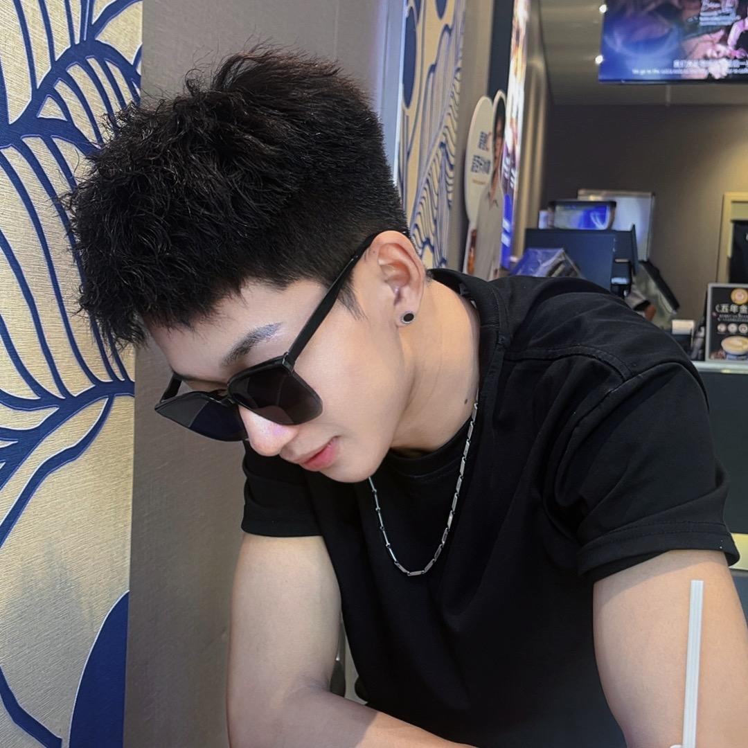 耀阳🕶️