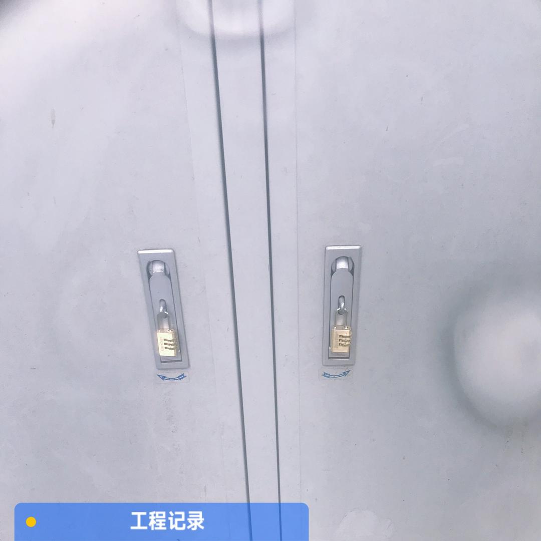 谁会在乎我流下眼泪