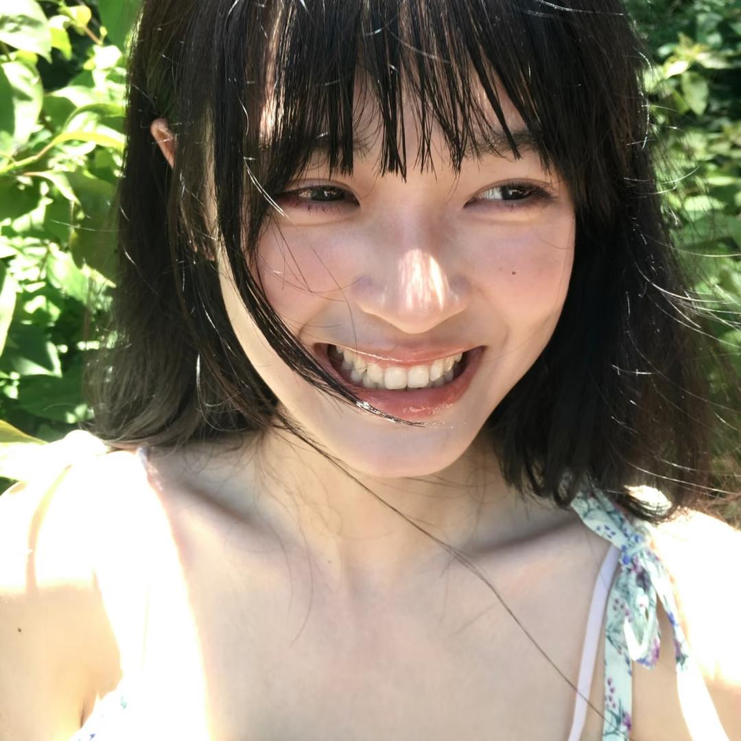 草莓章章包