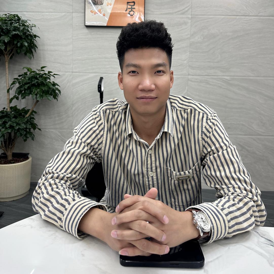 平南侯彬（马骝）嘉越汽车