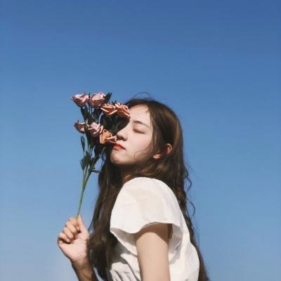 浅笑不语