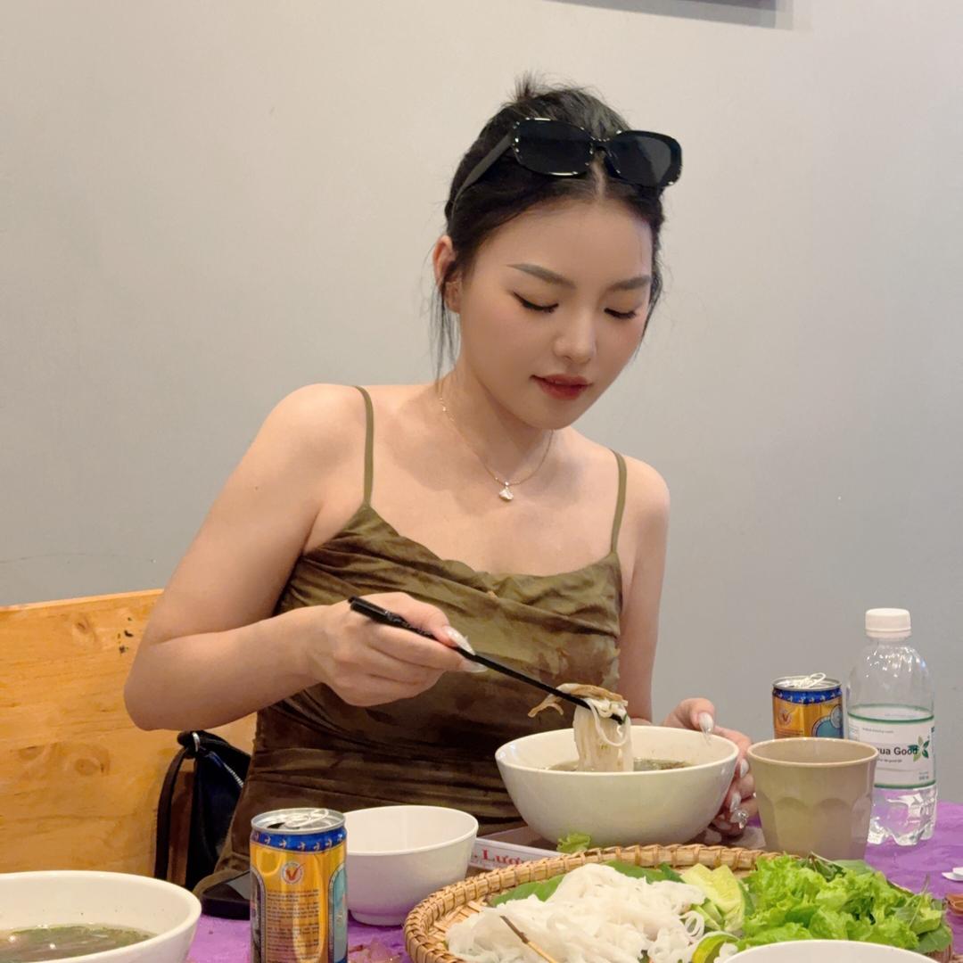 婉婉碗里来