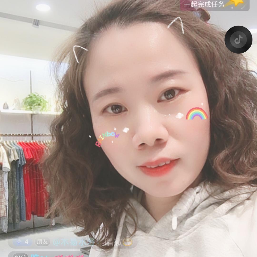 汉川千仞岗店微笑