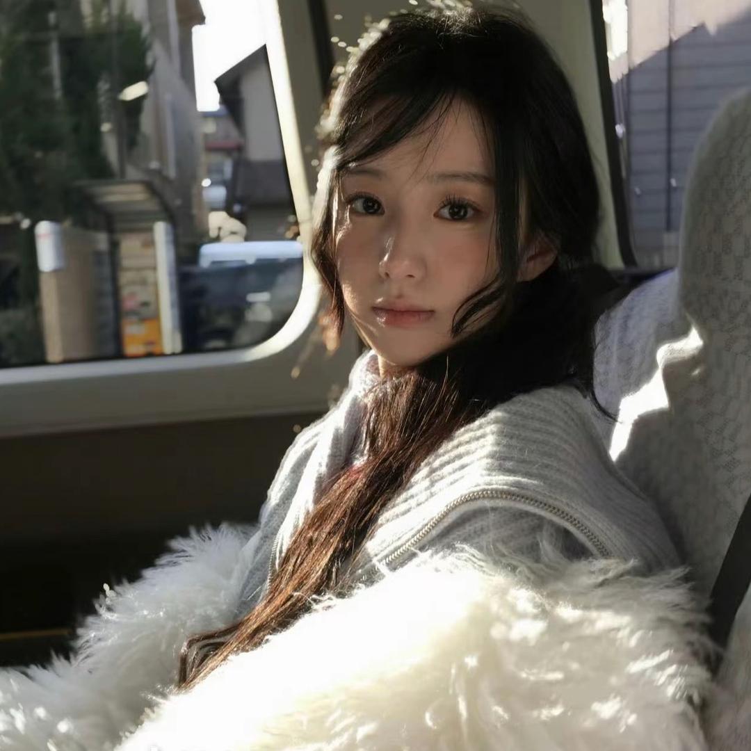 小美.