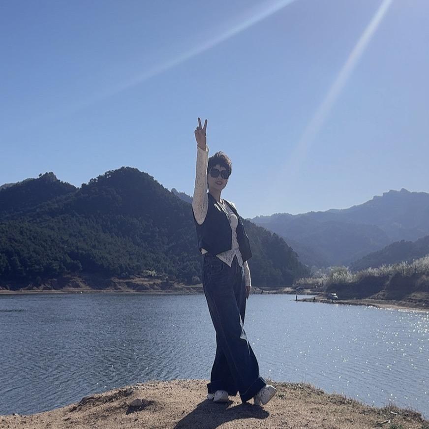 丽丽😍