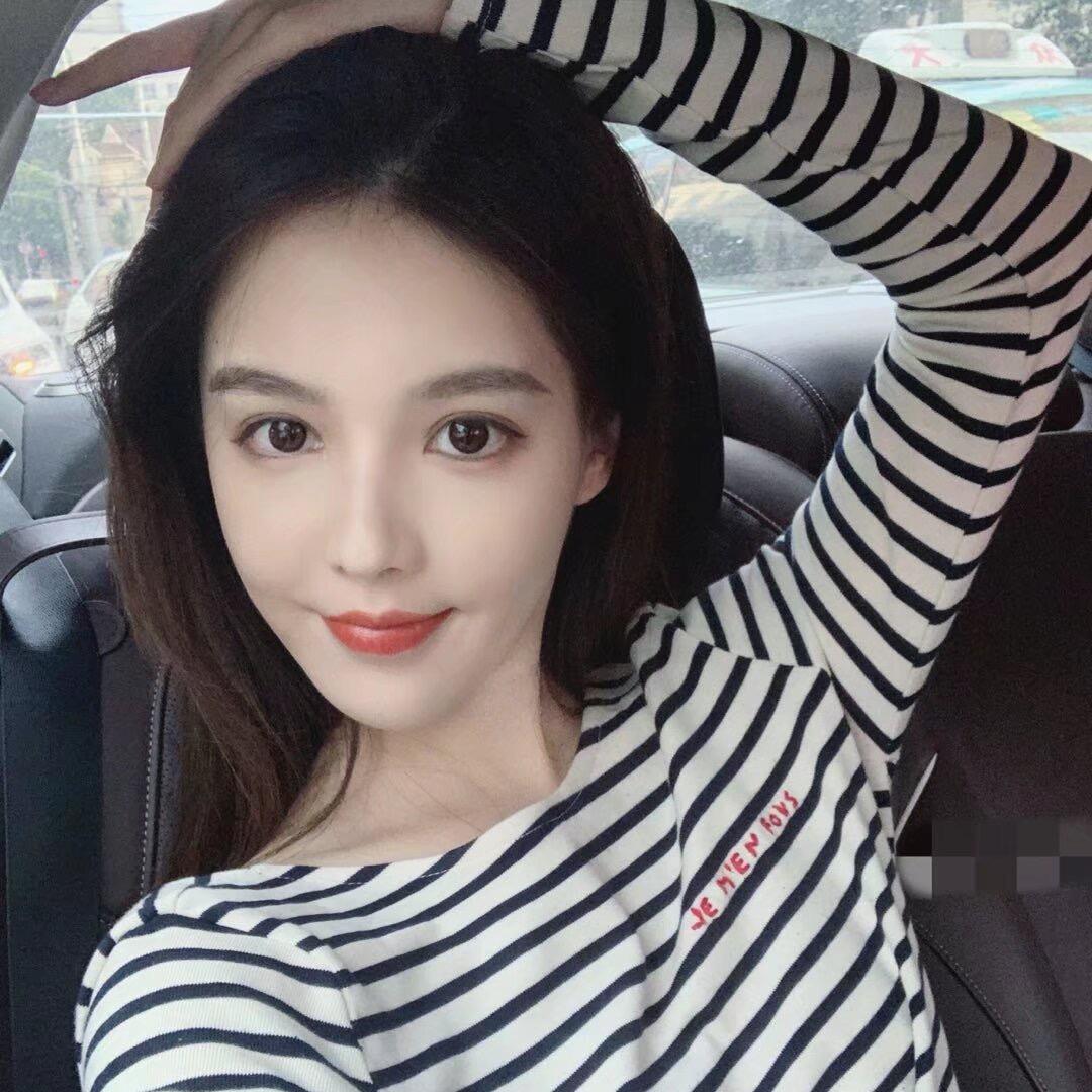 素颜👠女神