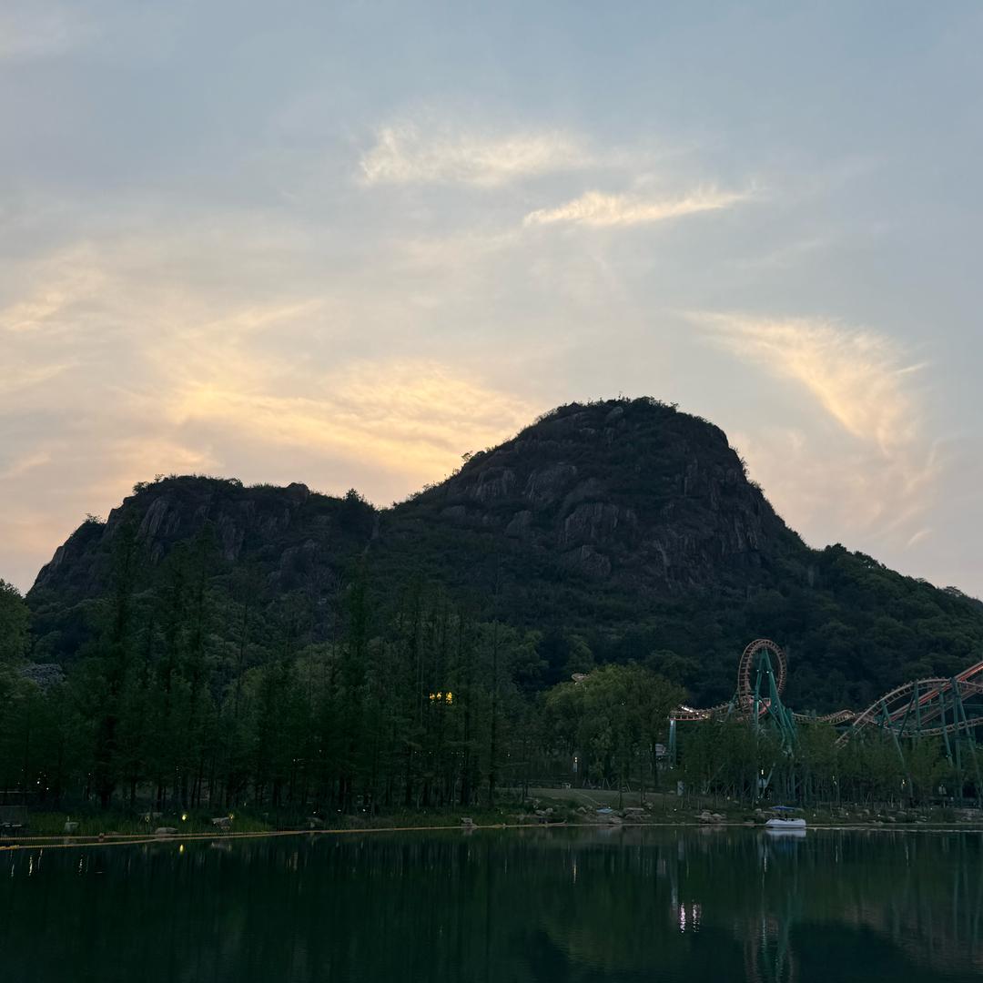 梁辰美景