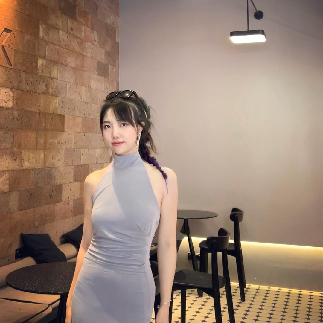 IU