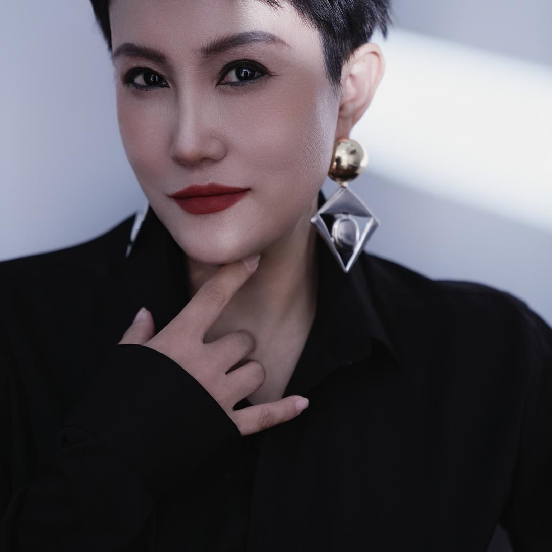 设计届野蛮女教头