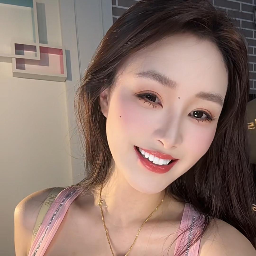 球球老板娘-刮呱乐