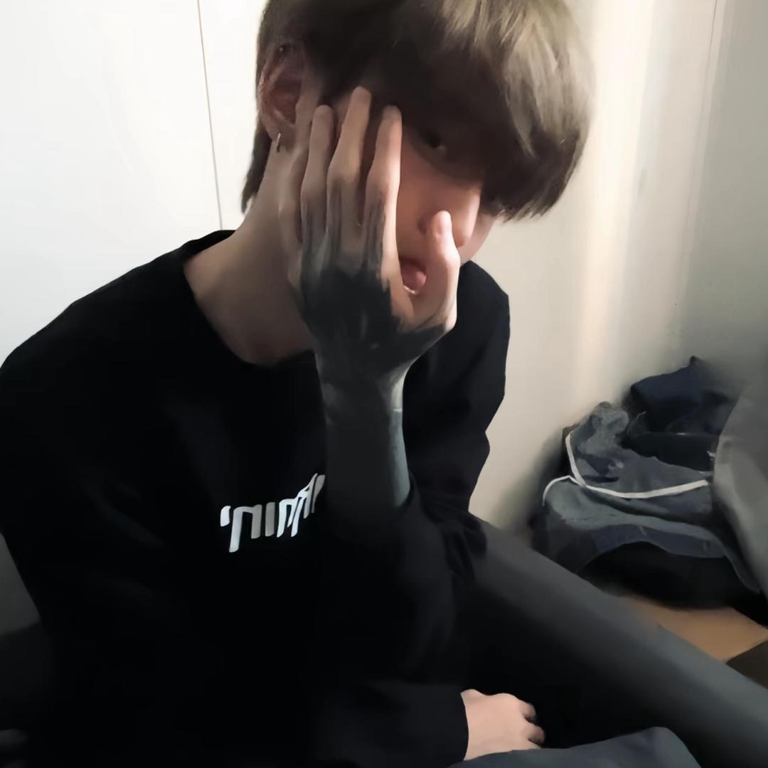 悲伤的狗蛋
