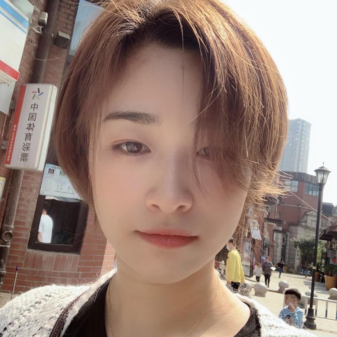 婷