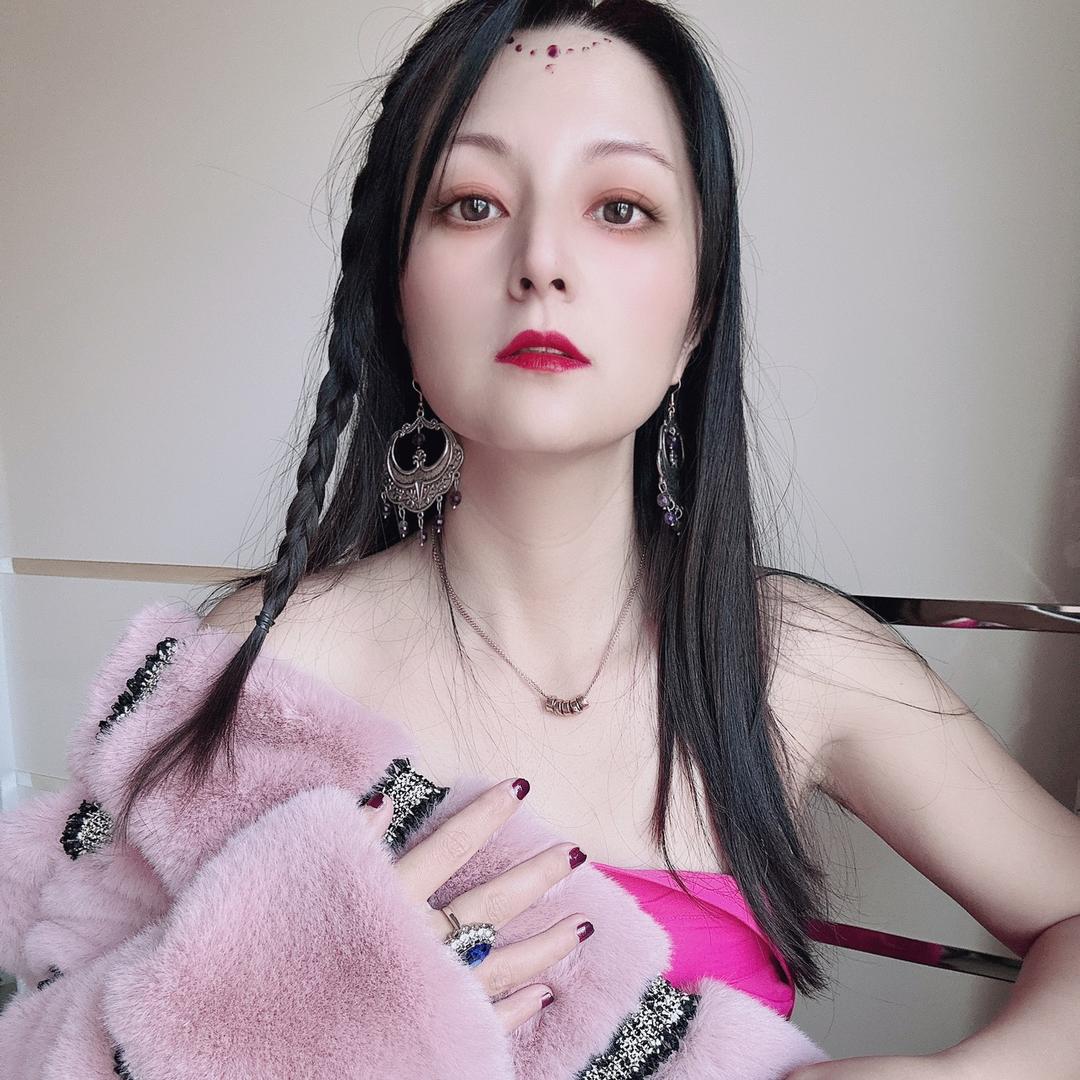 Elsa🇨🇳🇫🇷