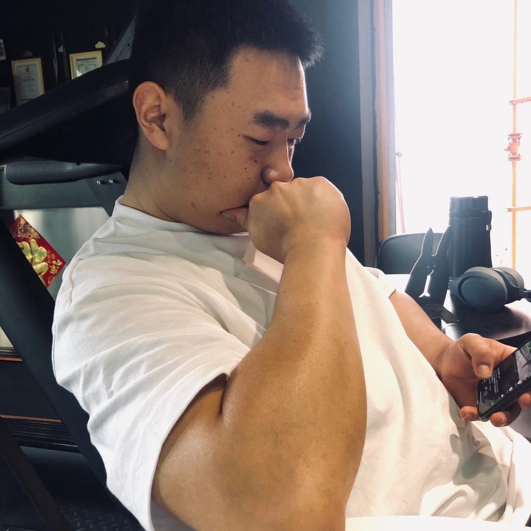 力训闫宁