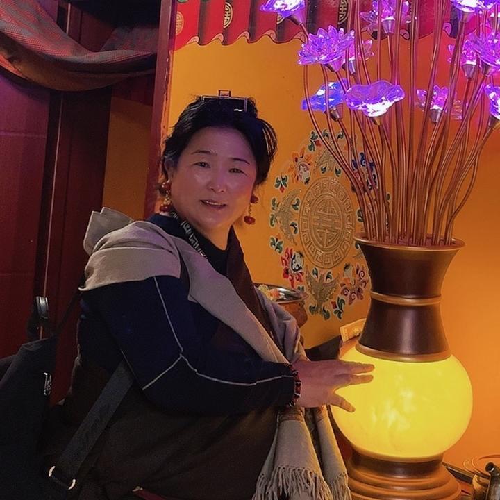 康巴姑娘