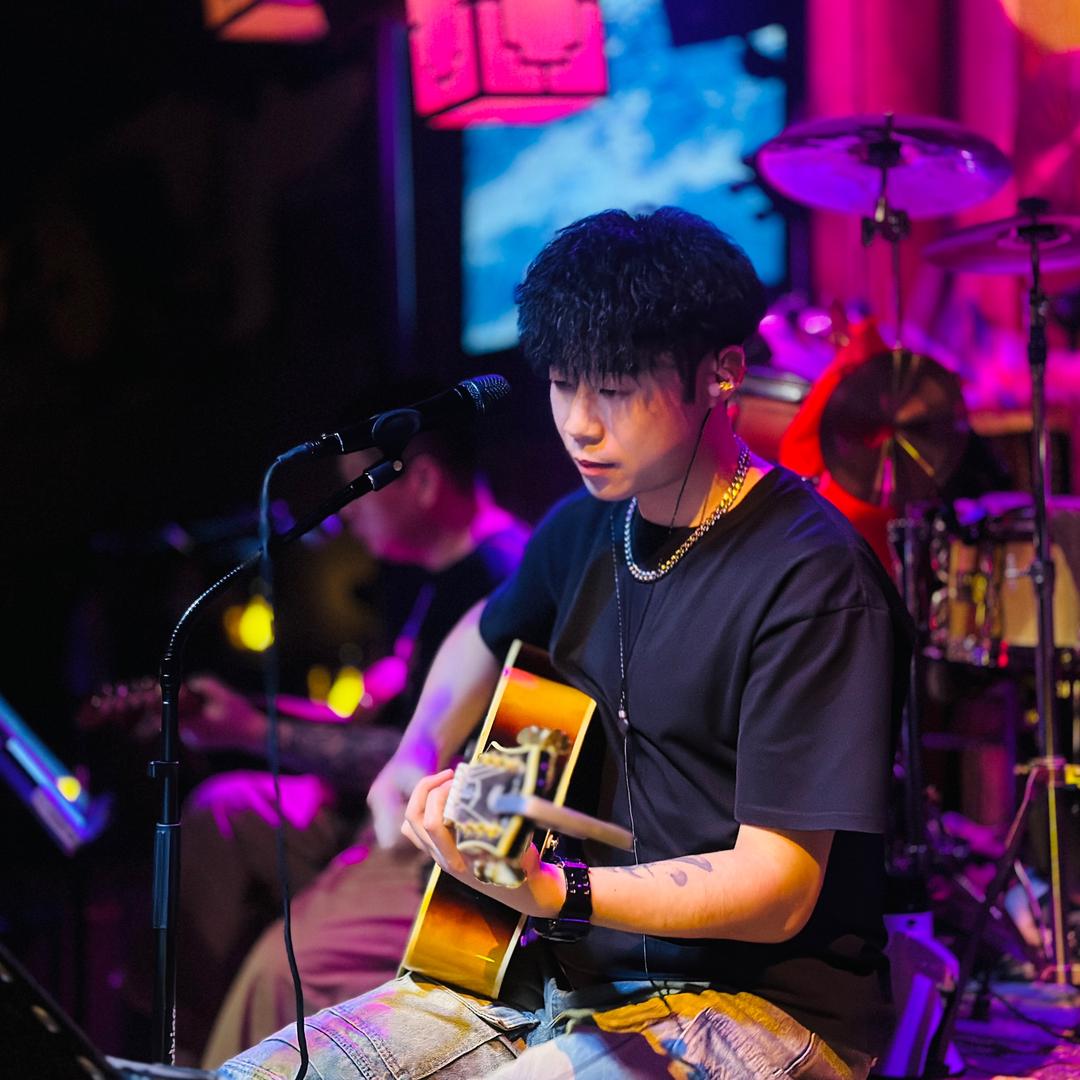 文音现代音乐 佳磊老师🎸