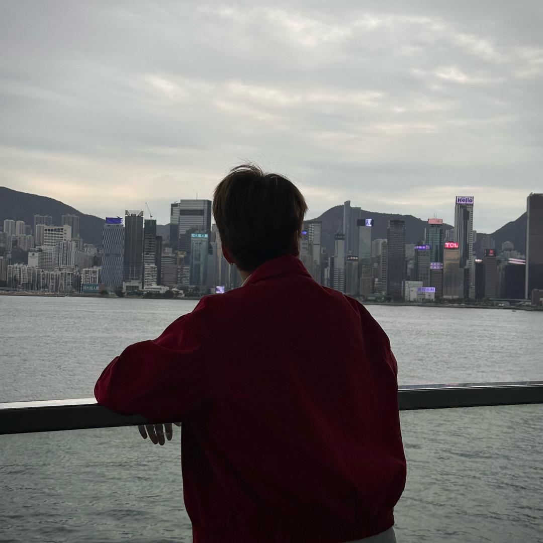 凌锋（鹰潭专业染发）