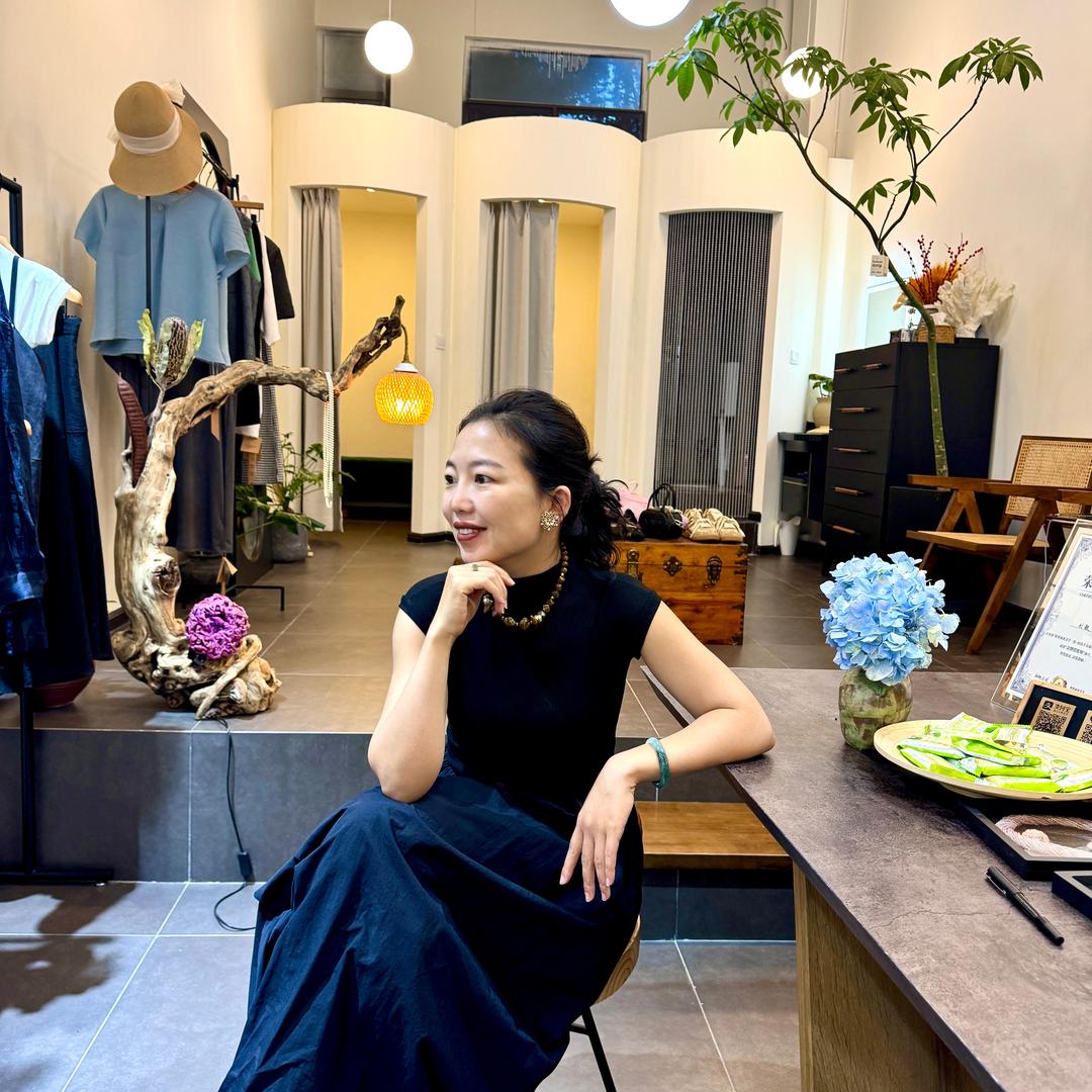 昆明五华区鎏年服饰敏姐