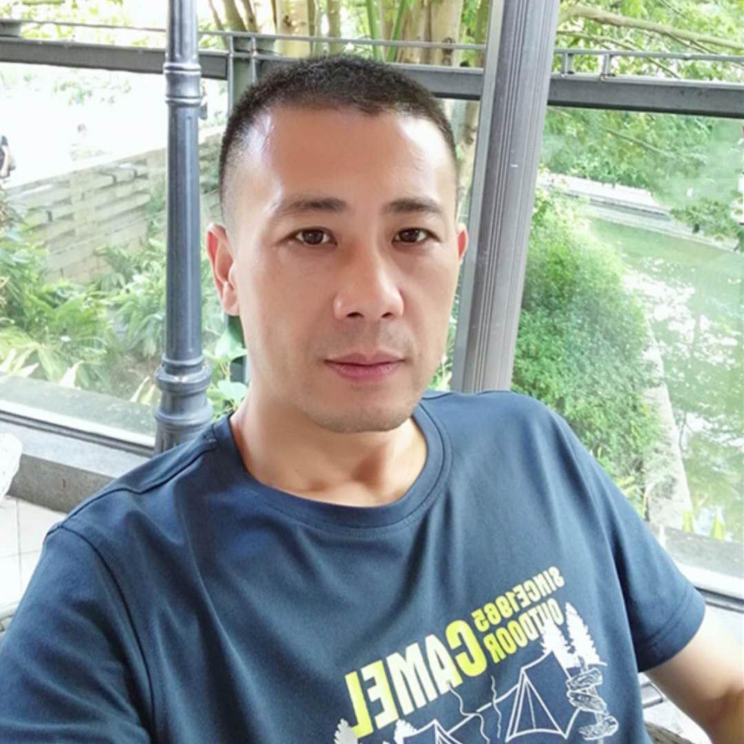 云淡天高