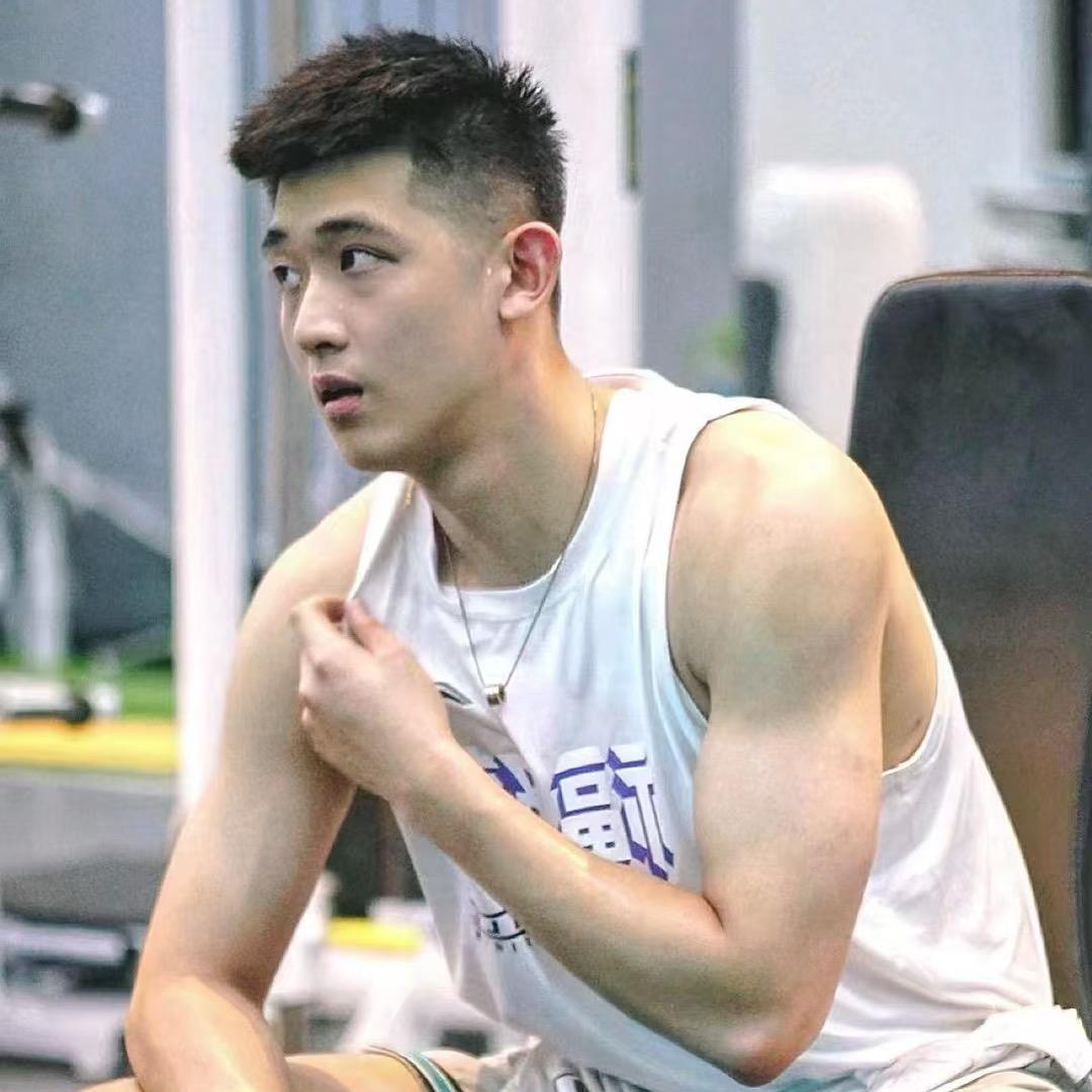 张靖凯_🏀