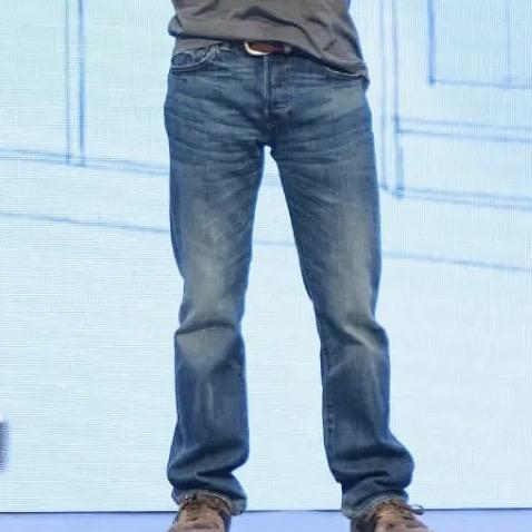 啊发牛仔男士精品服装店