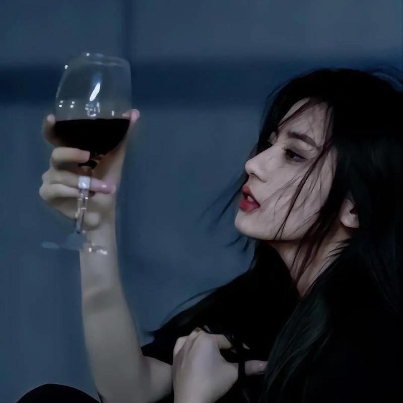 🥂ꦿ꯭微醺🥀