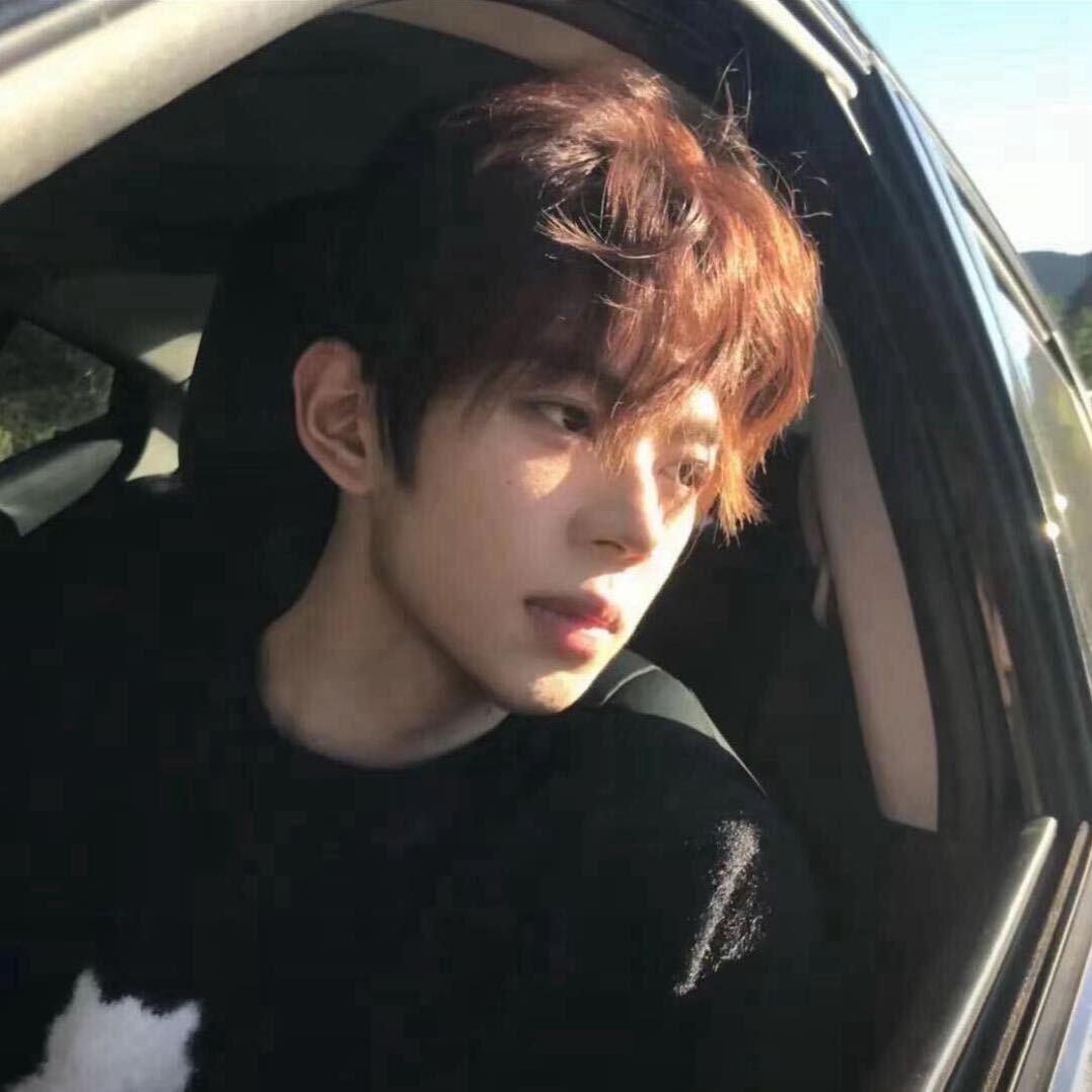 安工商小胡学长（寒假工）