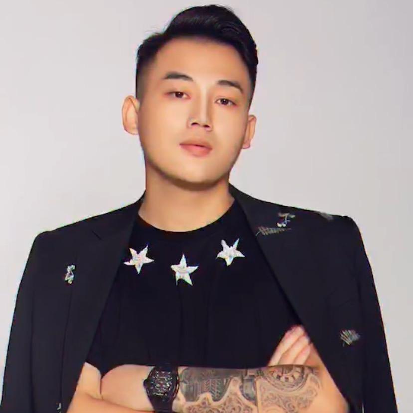 郴州凯茨维丽发型设计李东