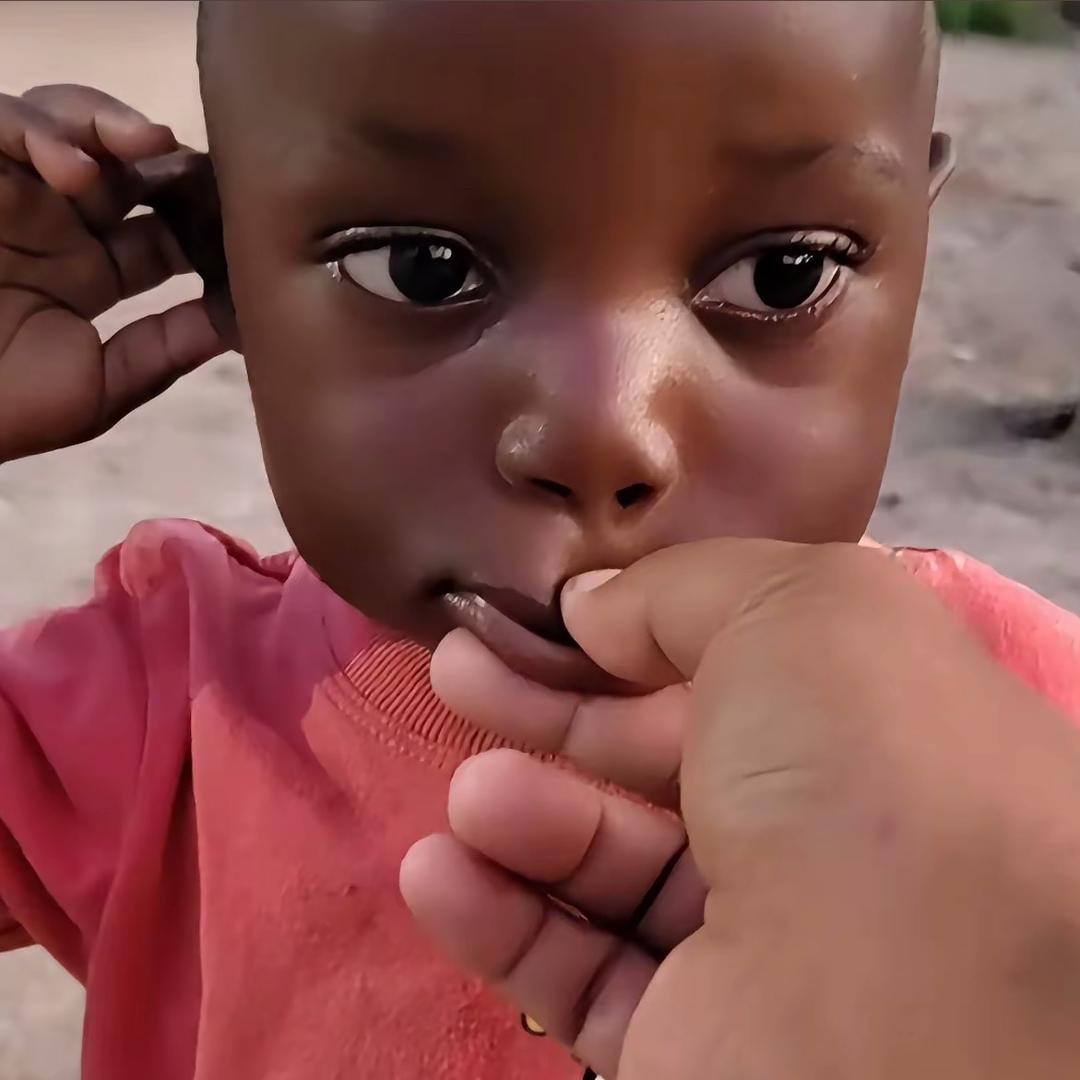 十二少的性感大嘴唇