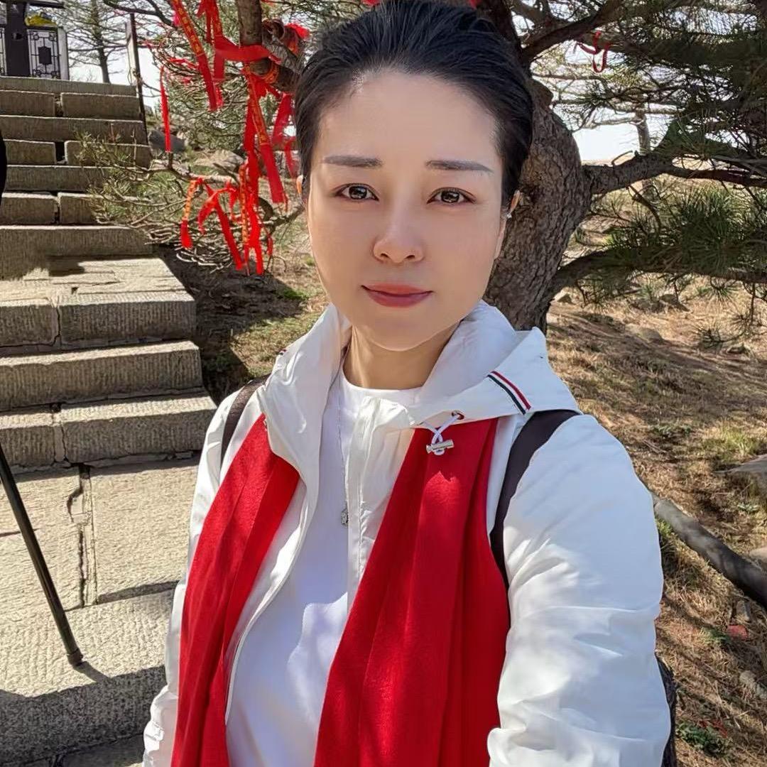 颜颜（努力生活）