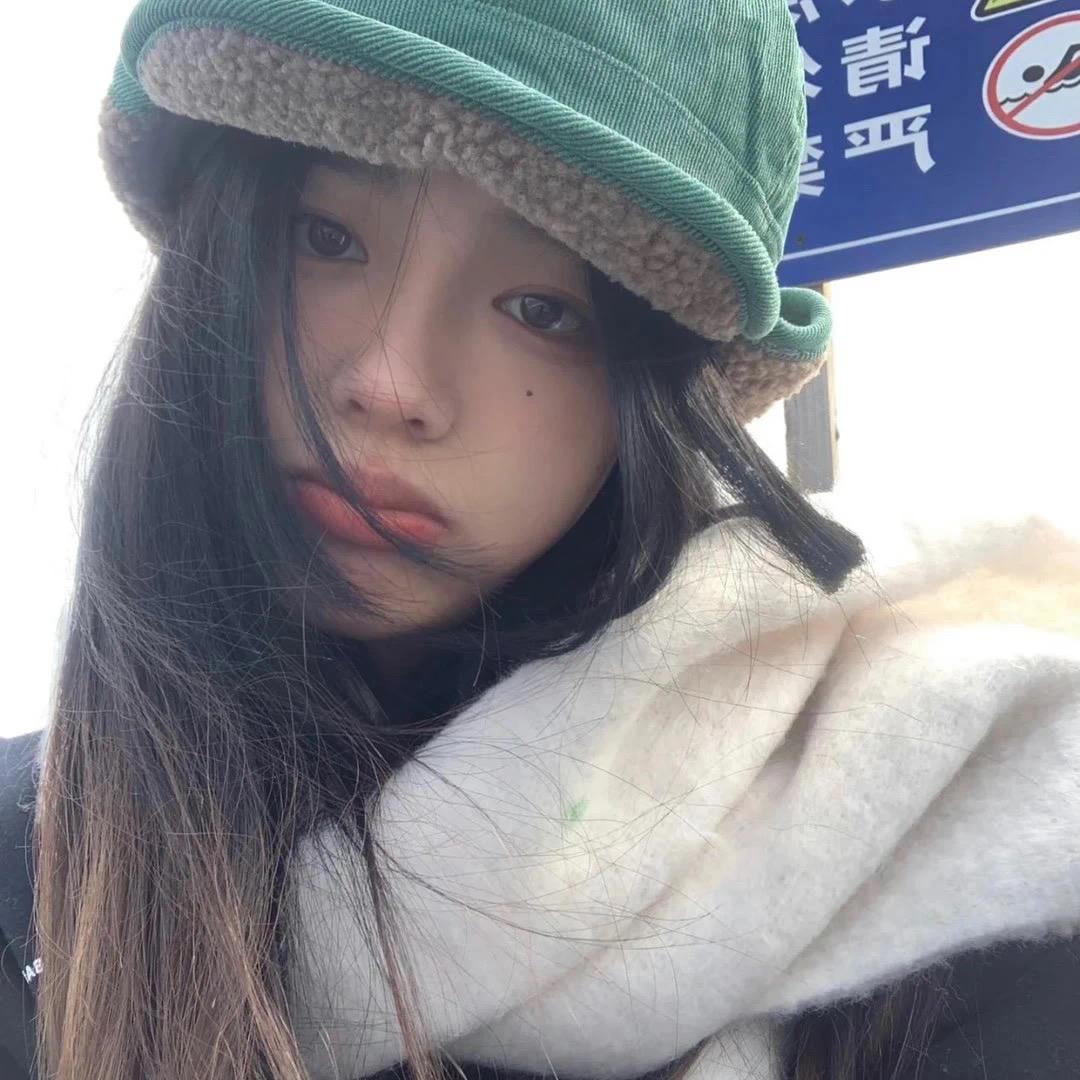 洛纸萱