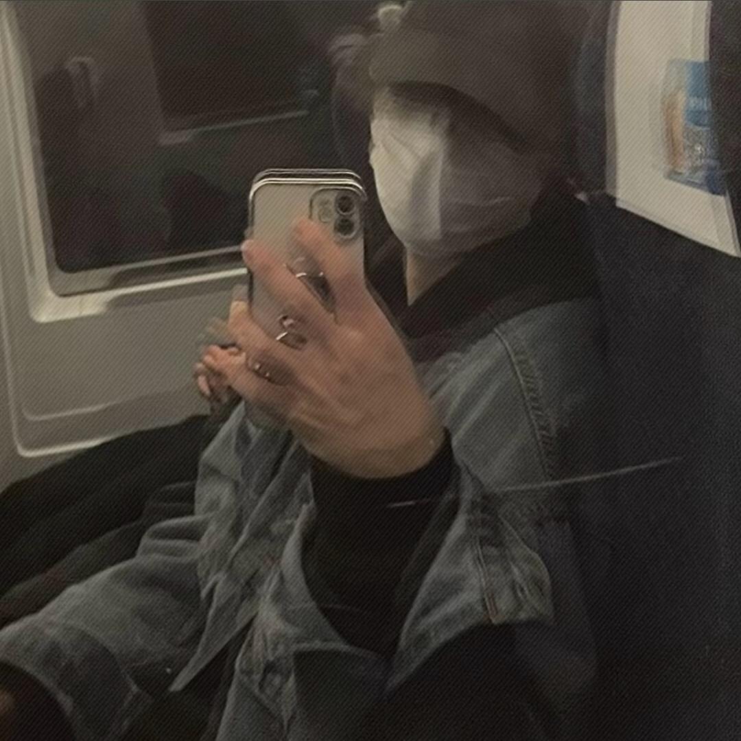 ㅤ  ㅤ ㅤ  半透明