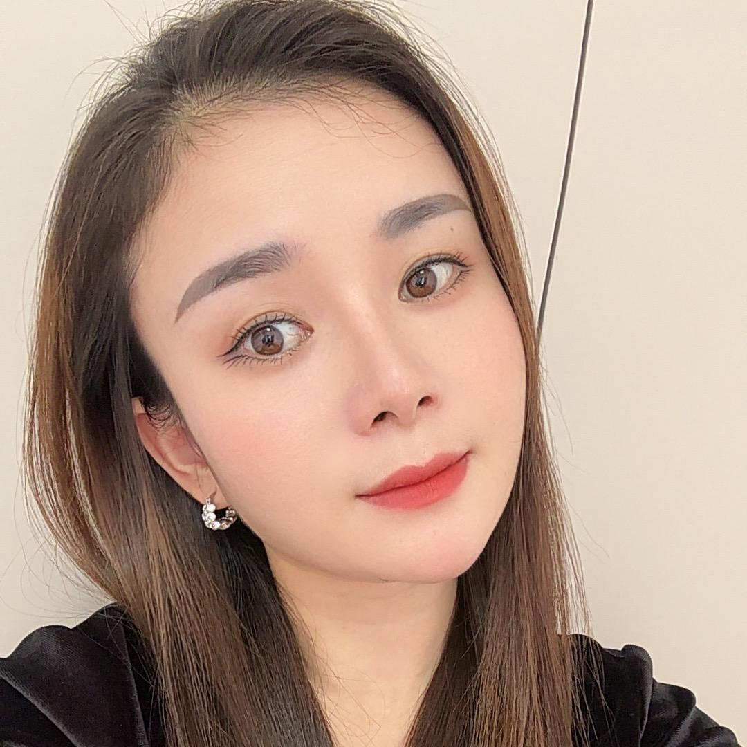 凤丫爱跳舞