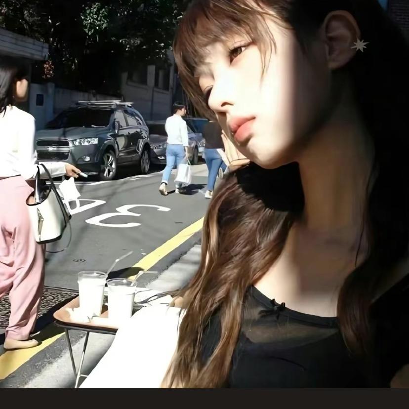 璐璐吖