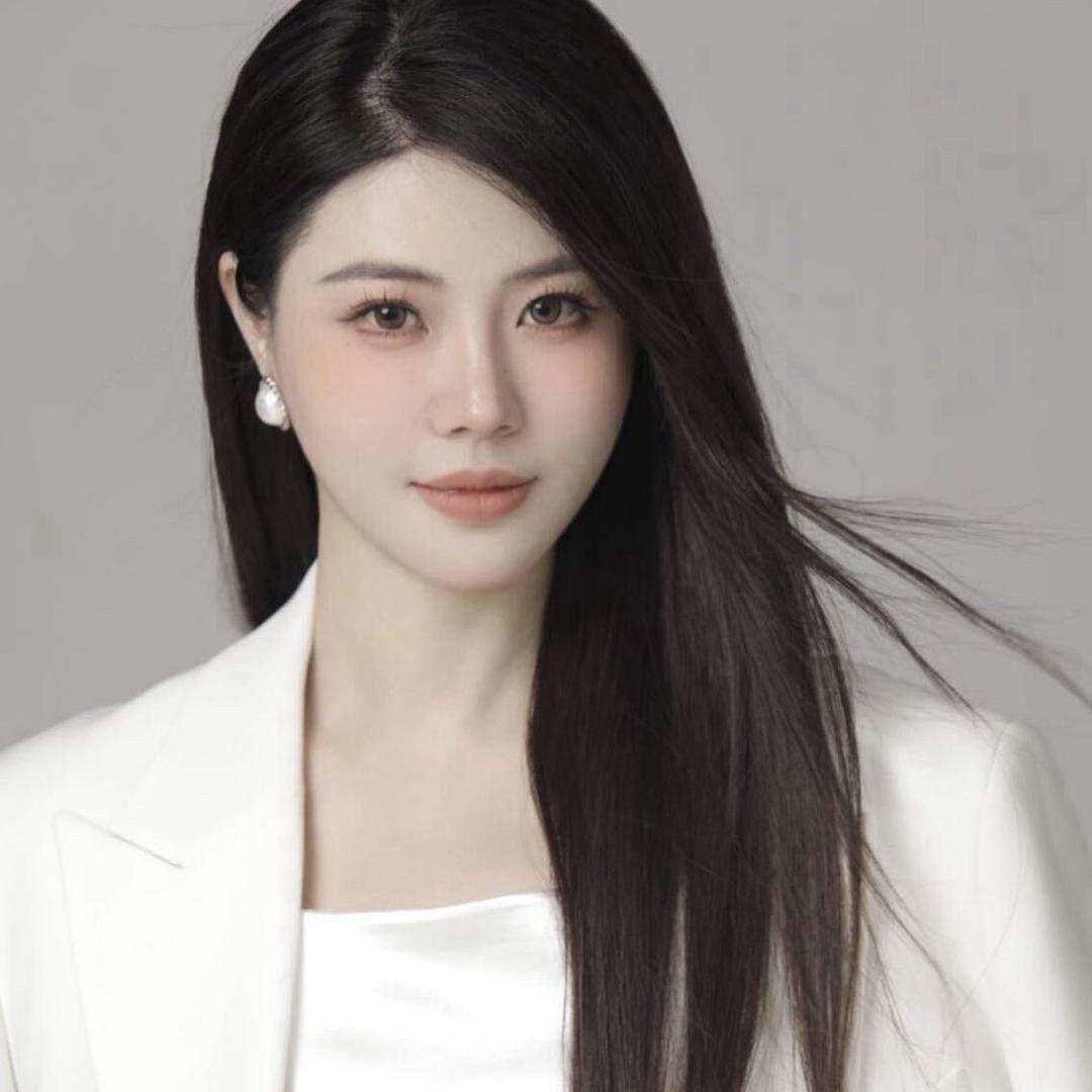玉山铂妍（余萱）