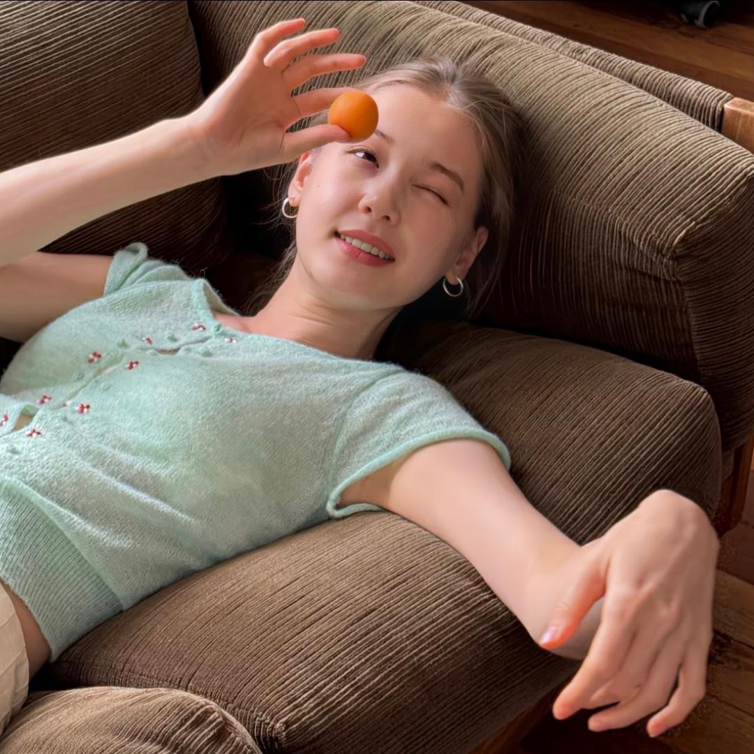 佳.