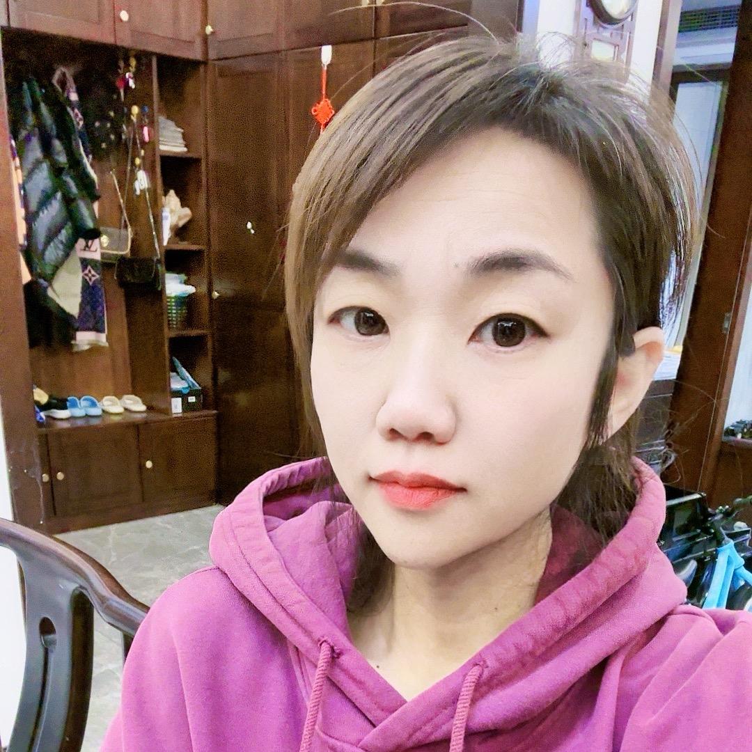小洛姐 （下午4.40）便利店