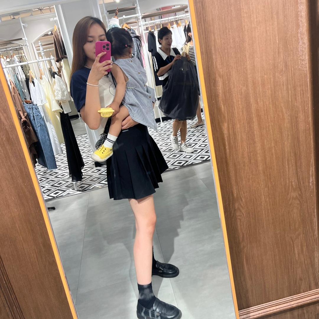 G.L  Nail  Studio